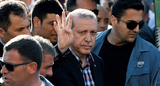 Nghe ông Erdogan kể chuyện suýt chết ảnh 1