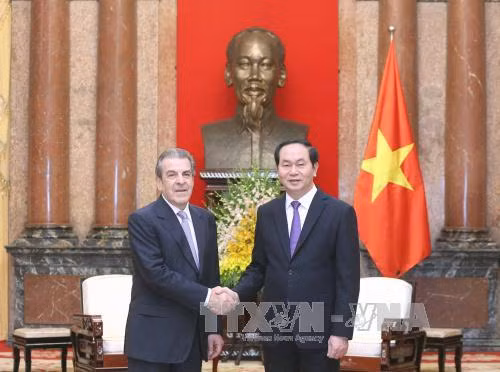 Cựu Tổng thống Chile thăm Việt Nam ảnh 1