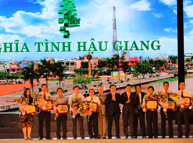 Agribank được vinh danh tại MDEC 2016 ảnh 1
