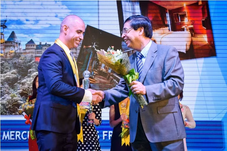 Mercure Bà Nà Hills French Village nhận giải Khu phức hợp tốt nhất dành cho gia đình ảnh 1