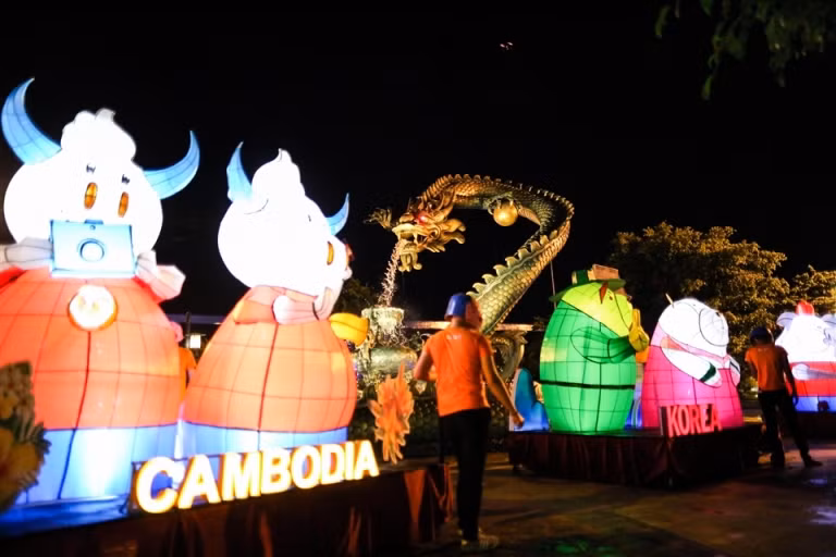 Lễ hội đèn lồng tại Asia Park: Bữa tiệc ánh sáng hoàn hảo ảnh 9
