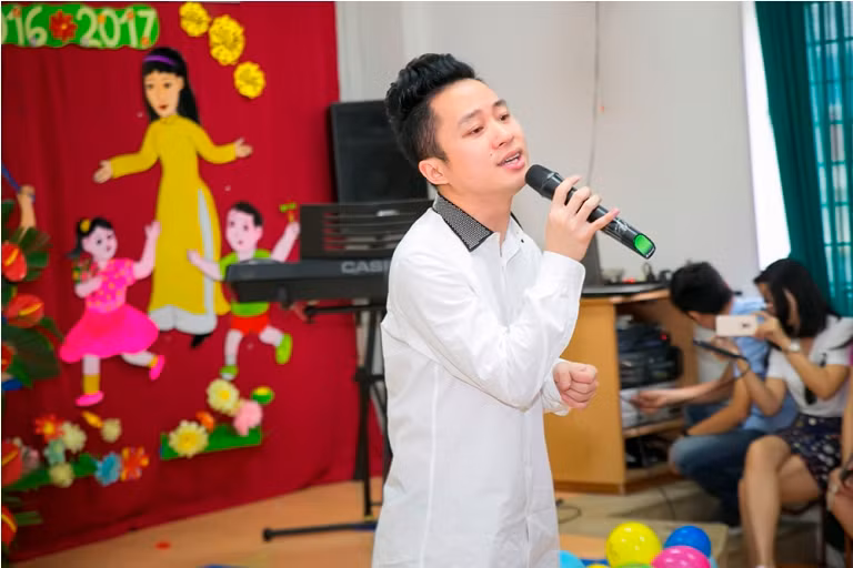 Tùng Dương mang niềm vui đến cho trẻ tự kỷ nhân dịp Trung thu ảnh 7