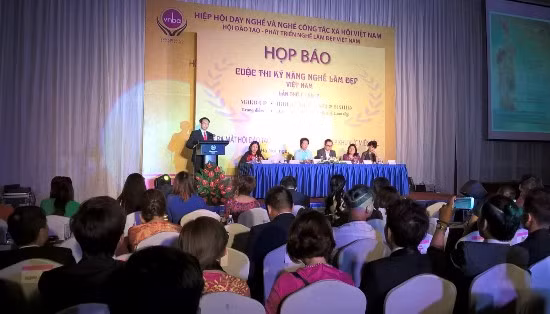 Cuộc thi “Kỹ năng nghề làm đẹp Việt Nam lần thứ nhất” ảnh 1
