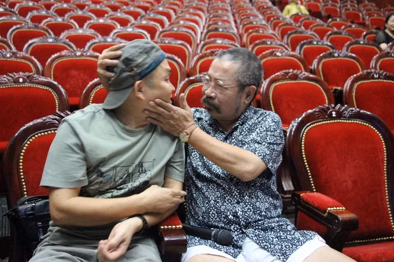 Đạo diễn Lê Hùng: Là nghệ sĩ phải lao tâm khổ tứ như Xuân Hinh ảnh 1