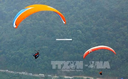 Khai mạc Festival dù lượn Khau Phạ 2017 ảnh 1