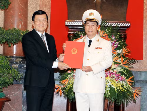 Chủ tịch nước trao quyết định thăng hàm Thượng tướng công an ảnh 1