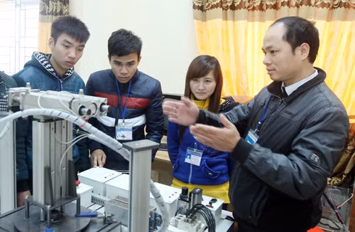 Gắn kết dạy nghề với doanh nghiệp ảnh 1