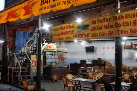 Giang hồ truy sát tại quán lẩu, 3 người bị thương ảnh 1