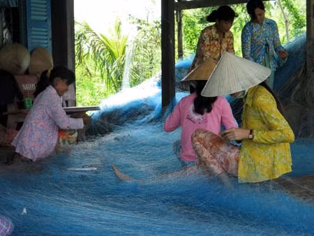 Linh hoạt chuyển đổi ngư lưới cụ giúp ngư dân Bạc Liêu trụ vững bám biển ảnh 1