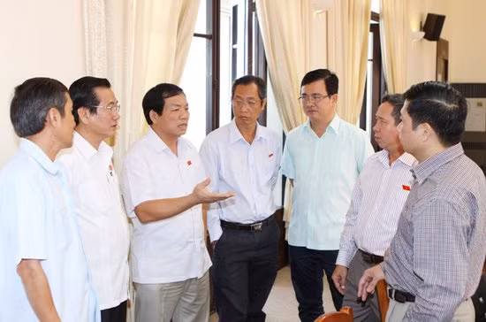 Nên quy định mở số lượng đại biểu Quốc hội chuyên trách ảnh 2