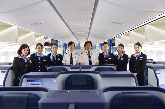 Ngắm nội thất hoành tráng của siêu máy bay B787 Dreamliner ảnh 2