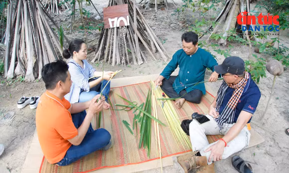 Những làng quê giữ văn hóa, mở sinh kế mới từ du lịch cộng đồng