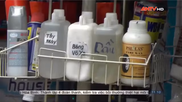 Rùng mình chén đĩa bẩn trong các hàng quán vỉa hè ảnh 4