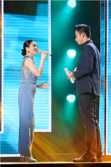 Thần tượng Bolero: Hát 'Tình lỡ', Á vương Mạnh Đồng đốn tim HLV Lệ Quyên ảnh 2