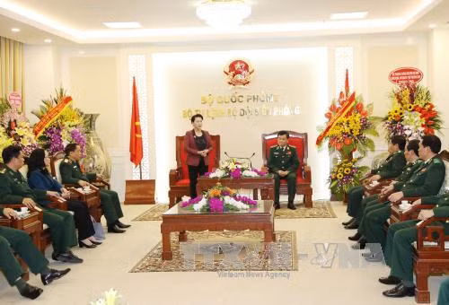 Chủ tịch Quốc hội thăm Bộ Tư lệnh Bộ đội Biên phòng ảnh 1