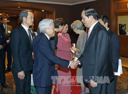 Chủ tịch nước chia tay Nhà vua Nhật Bản rời Hà Nội đi thăm cố đô Huế ảnh 1