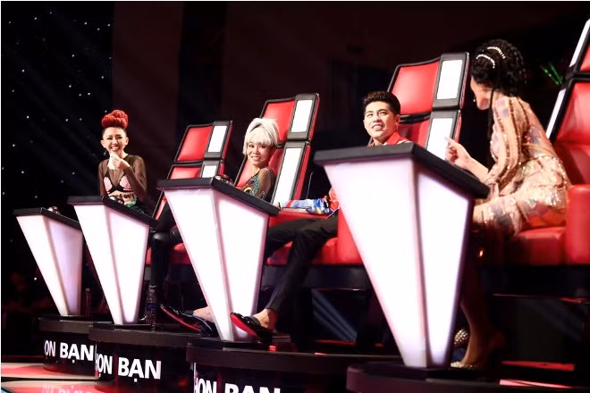 Nhiều nhân tố xuất sắc xuất hiện trong tập 4 vòng giấu mặt The Voice ảnh 18