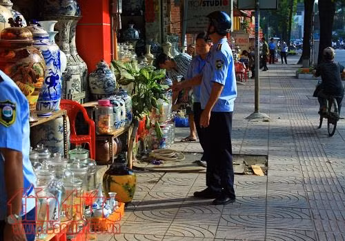 Quận 3 cũng quyết liệt giành lại vỉa hè cho người đi bộ ảnh 1