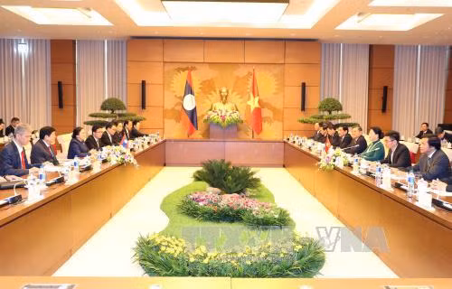 Tăng cường tình đoàn kết đặc biệt giữa hai nước Việt Nam - Lào ảnh 2
