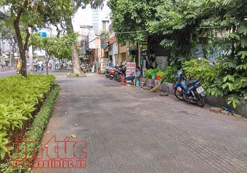 Vỉa hè nhiều tuyến phố TP Hồ Chí Minh đang dần thông thoáng ảnh 6