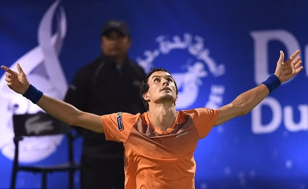Roger Federer bị 'đá văng'khỏi Dubai bởi tay vợt hạng 116 thế giới ảnh 2
