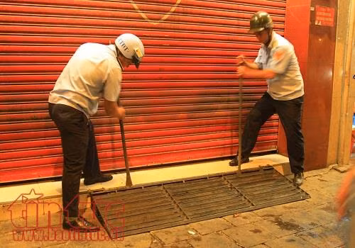 Quận 1 'hốt' các công trình lấn chiếm vỉa hè trong đêm ảnh 6