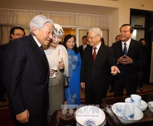 Tổng Bí thư hội kiến thân mật Nhà vua và Hoàng hậu Nhật Bản ảnh 2