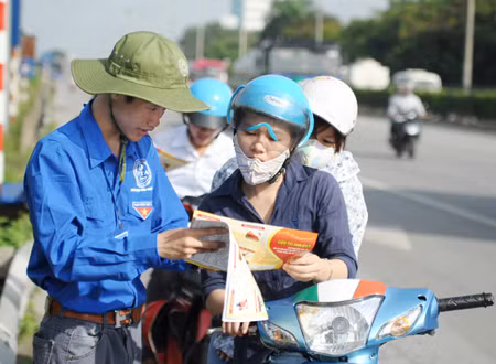 Thời tiết cả nước ủng hộ thí sinh 'vượt vũ môn' ảnh 1