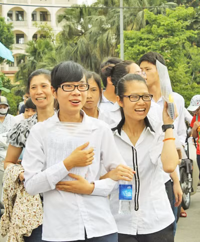 Thí sinh “dễ thở” với đề thi Hóa, Anh ảnh 1