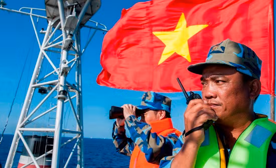 Chủ đề biển đảo "nóng" cuộc thi ảnh "Đức, tài và vẻ đẹp Việt Nam" lần thứ 2 ảnh 1