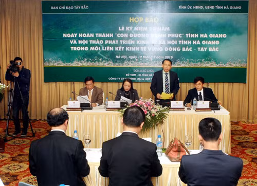 Khúc Tráng ca từ đá ảnh 1