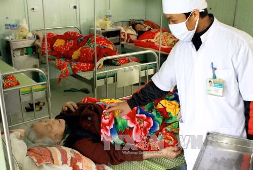 Khám chữa bệnh BHYT cả ngày lễ, ngày nghỉ ảnh 1