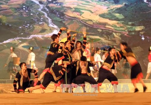 Điện Biên vào hội Hoa Ban ảnh 2
