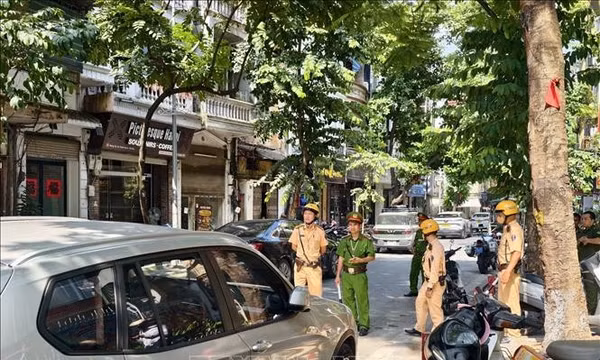 Phố cổ Hà Nội: Giải bài toán dừng, đỗ xe từ nhu cầu thực tế