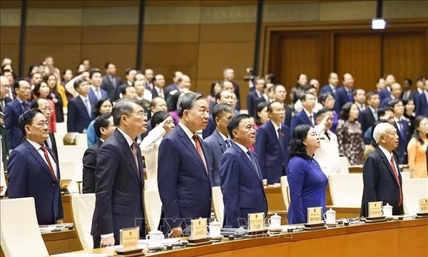 Chùm ảnh khai mạc trọng thể Kỳ họp thứ hai, Quốc hội khóa XVI