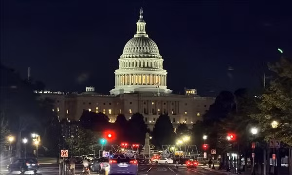 Thâm hụt ngân sách Mỹ tài khóa 2026 lên gần 2.000 tỷ USD