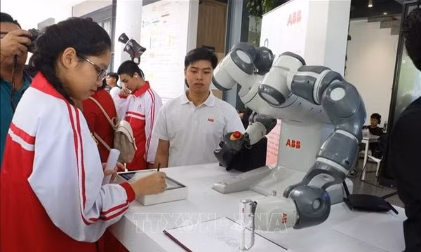 Đưa khoa học công nghệ, chuyển đổi số thành động lực tăng trưởng