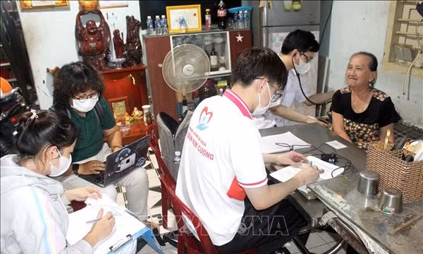 Khám sức khỏe toàn dân: Nền tảng xây dựng hồ sơ sức khỏe điện tử