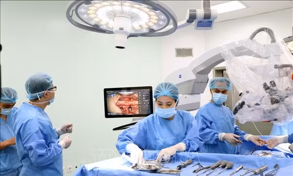 Người dân được thụ hưởng dịch vụ tốt hơn ngay ở địa phương