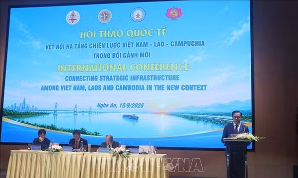 Kết nối hạ tầng chiến lược Việt Nam - Lào - Campuchia trong bối cảnh mới