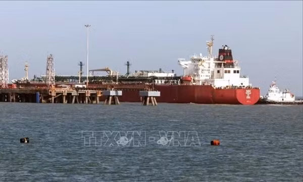 Giới chuyên gia: Eo biển Hormuz có thể trở nên 'dư thừa' trong 5 năm tới