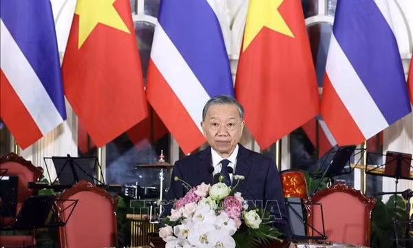 Tổng Bí thư, Chủ tịch nước Tô Lâm chủ trì chiêu đãi Nhà vua Vương quốc Thái Lan và Hoàng hậu