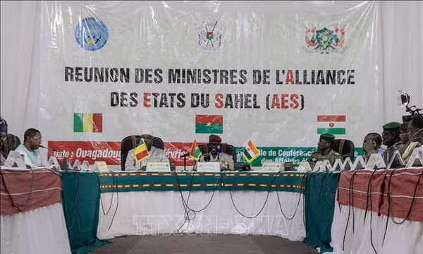 Burkina Faso, Mali, Niger hợp nhất thành liên bang, tiến tới rút khỏi ECOWAS