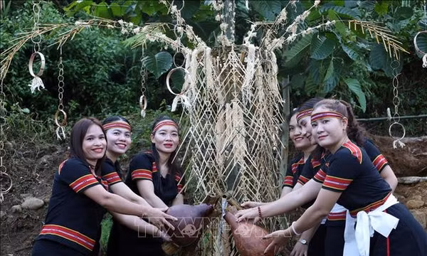 Nét đẹp Lễ cúng máng nước của đồng bào M’Nông
