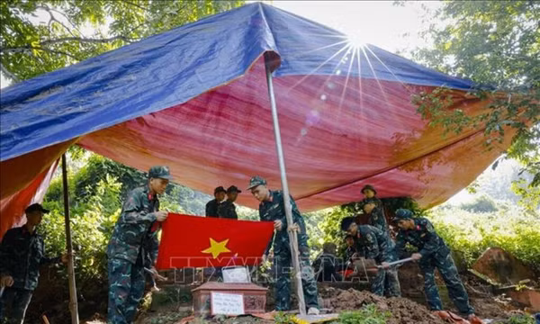 Điện Biên cất bốc, quy tập thêm 10 hài cốt liệt sĩ