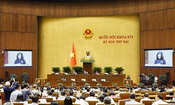 Hoàn thiện pháp luật về y tế, bảo đảm quyền lợi và an toàn cho người dân