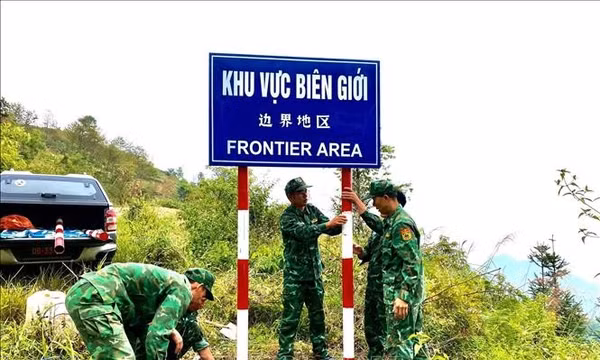 Đồng bộ hệ thống biển báo, nâng hiệu quả quản lý biên giới