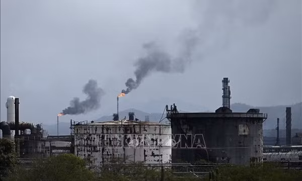 Venezuela hợp tác với Mỹ tại 17 mỏ dầu, triển khai 250 giàn khoan