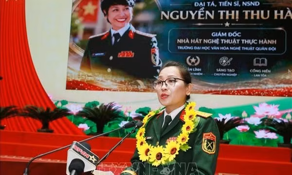 Nữ Đại tá, Nghệ sĩ Nhân dân và hành trình dệt tình yêu nước vào thanh âm lịch sử