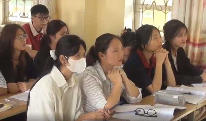 Sinh viên ngành sư phạm chưa được chi trả tiền hỗ trợ